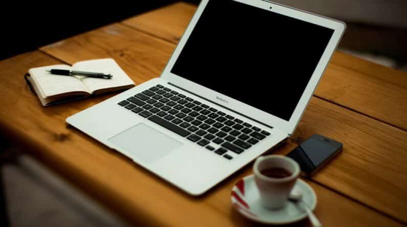 Photo Laptop and smartphone